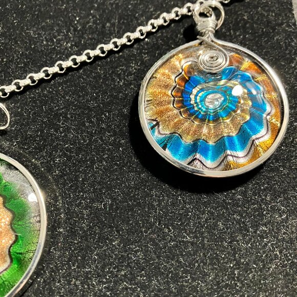 Ocean PendantS (5) + Stainless Steel 29 in Rolo Chain Ocean Wave Lampwork Chain - Picture 16 of 16